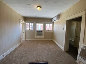 105 W Cherry Ave in Jonesboro, AR - Building Photo - Building Photo