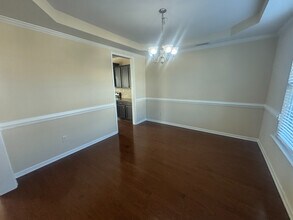 Room in House on Brintons Cottage St in Raleigh, NC - Foto de edificio - Building Photo