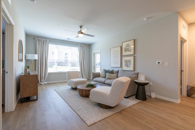 Newtown Woods in Fairdale, KY - Building Photo - Interior Photo