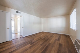 Borderman's Reef in Albuquerque, NM - Foto de edificio - Interior Photo