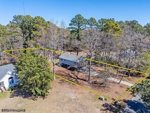 111 Arnold Dr in Powells Point, NC - Building Photo - Building Photo