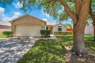 7909 Country Home Dr in Denton, TX - Building Photo