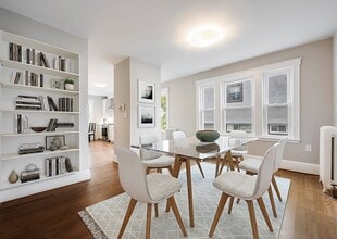 165 Broadway in Somerville, MA - Foto de edificio - Building Photo