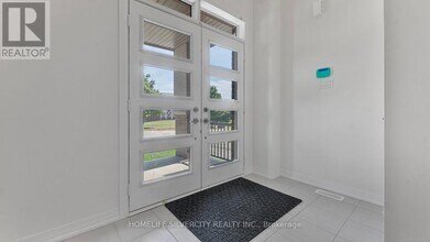 266 Pottruff Rd in Brant, ON - Building Photo - Building Photo