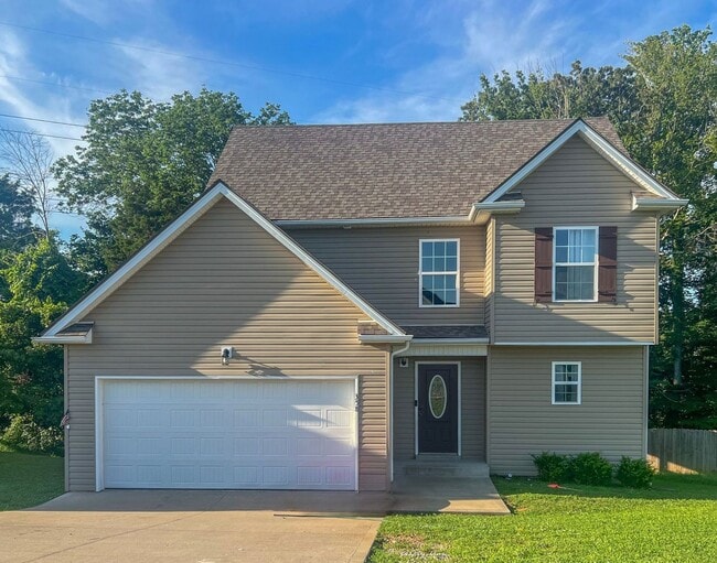 358 Chalet Cir
