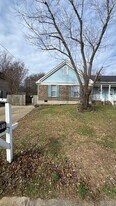 2910 Sheana Way in Nashville, TN - Building Photo