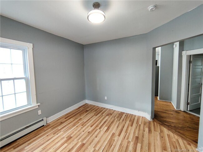 25 Howard Ave, Unit 1 in Ansonia, CT - Building Photo - Building Photo