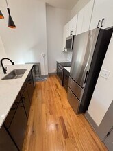 1725 Elm St in Cincinnati, OH - Foto de edificio - Building Photo