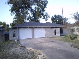 11642 Harrow St in Houston, TX - Building Photo