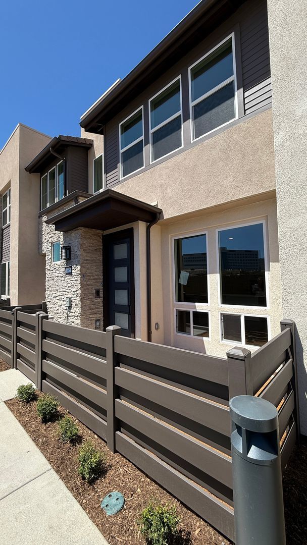 695 Metric Rd in San Marcos, CA - Building Photo - Building Photo