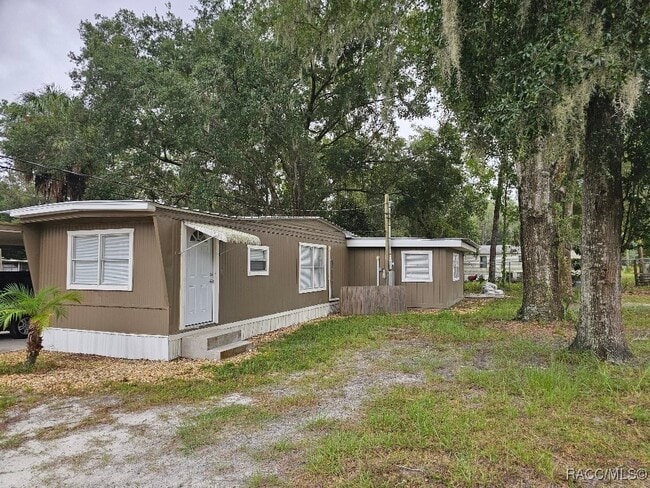 property at 6890 W Homosassa Trail