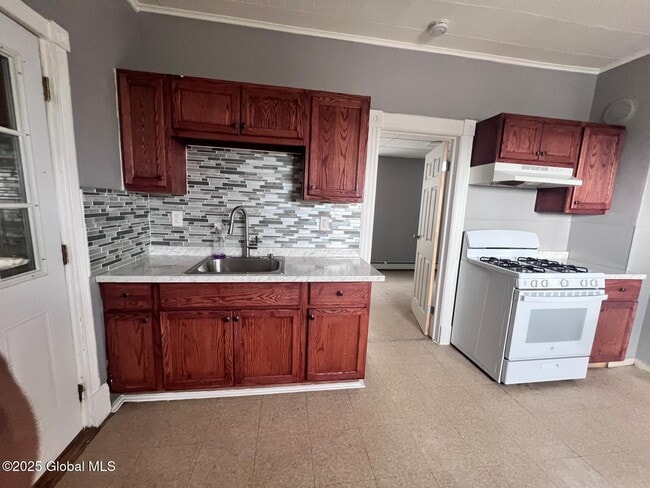 61 Jay St in Amsterdam, NY - Building Photo - Building Photo