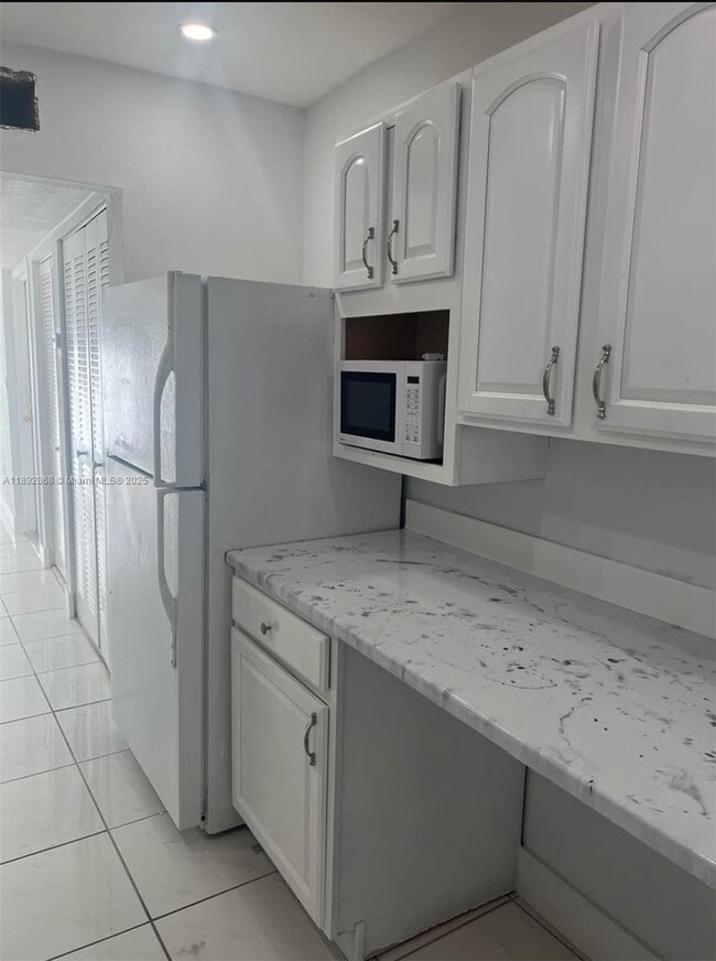 750 NW 43rd Ave in Miami, FL - Building Photo - Building Photo