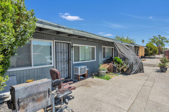 2605 Albatross Way in Sacramento, CA - Building Photo - Building Photo