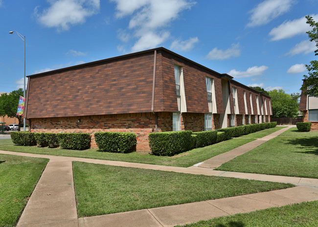 Taft Haus Apartments in Wichita Falls, TX - Foto de edificio - Building Photo