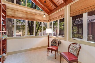2405 Kinney Rd in Austin, TX - Building Photo - Building Photo