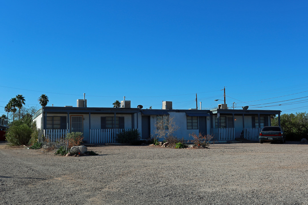 5350 E 30th St in Tucson, AZ - Building Photo