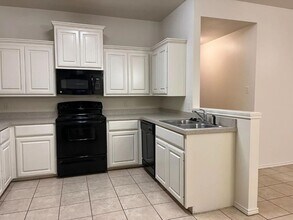6708 Oakridge Ave-Unit -A in Lubbock, TX - Building Photo - Building Photo