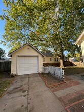 1122 6th St in Clay Center, KS - Building Photo - Building Photo