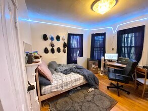 55 Hillside St, Unit 2 in Boston, MA - Building Photo - Building Photo