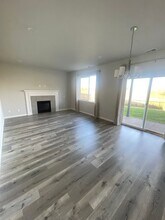 4583 NE Sagecrest St in Albany, OR - Building Photo - Building Photo