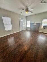 2142 Avenue E in Wichita Falls, TX - Building Photo - Building Photo