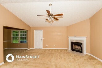 159 Livingston Ln in Covington, GA - Foto de edificio - Building Photo