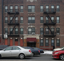 Rockaway Court in Brooklyn, NY - Foto de edificio - Building Photo