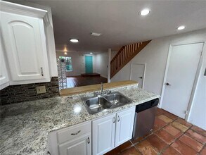 5176 S University Dr in Davie, FL - Building Photo - Building Photo