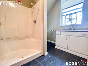 555 Washington St, Unit 3 in Boston, MA - Building Photo - Building Photo