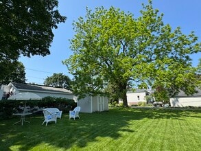 209 N William St, Unit #2 in Ludington, MI - Building Photo - Building Photo