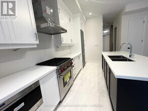 20 Gardeners Ln in Markham, ON - Building Photo - Building Photo