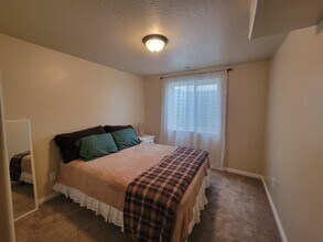 1097 S 1875 W in Syracuse, UT - Building Photo - Building Photo