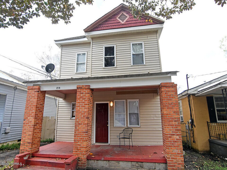214 S 13th St-Unit -B in Wilmington, NC - Building Photo