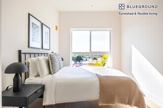 611 N Virgil Ave in Los Angeles, CA - Foto de edificio - Building Photo