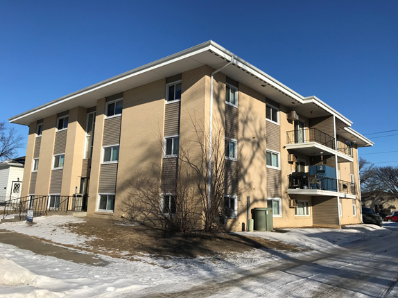 1027 N 12th St in Bismarck, ND - Building Photo