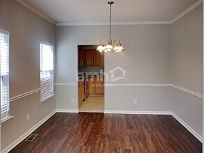 102 Chambliss Ct in Hendersonville, TN - Foto de edificio - Building Photo