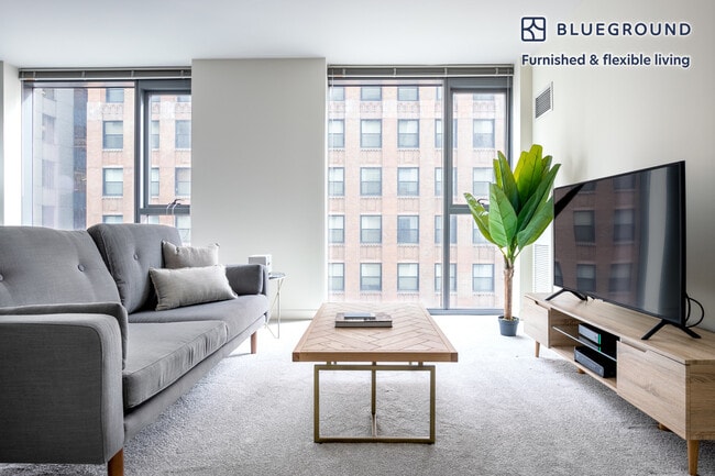 property at 210 N Wells St