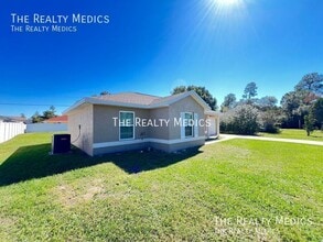 15593 SW 48th Ave in Ocala, FL - Building Photo - Building Photo