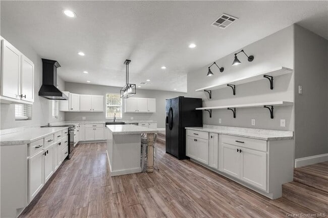 1613 West St in Vinton, LA - Foto de edificio - Building Photo