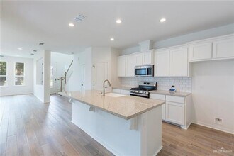10218 N 15th St in McAllen, TX - Building Photo - Building Photo