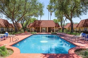 12 Yuma Ave in McAllen, TX - Building Photo