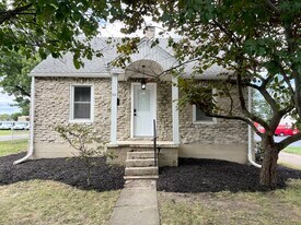 123 Chestnut St in Englewood, OH - Building Photo
