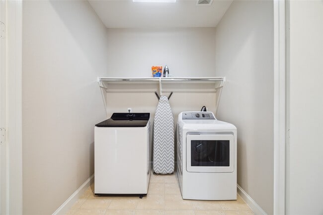 property at 9455 Fannin St