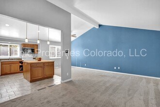 3754 S Walden Way in Aurora, CO - Building Photo - Building Photo