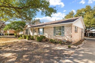 2927 Eric Ln in Farmers Branch, TX - Building Photo - Building Photo