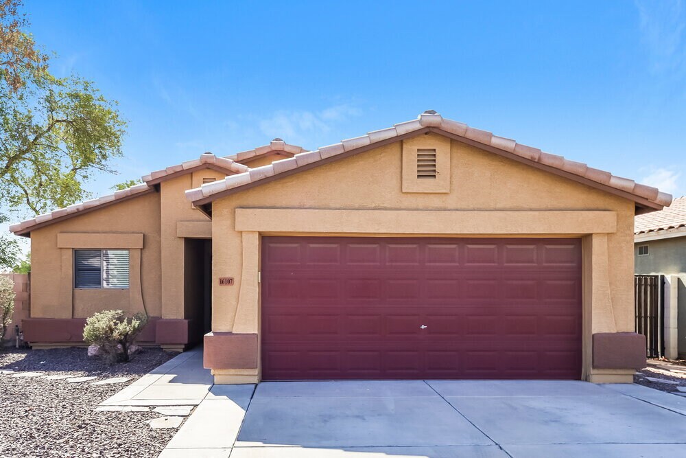 16107 W Adams St in Goodyear, AZ - Building Photo