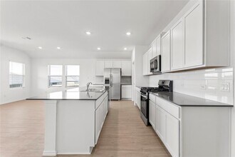 120 Mayacama Lp in San Marcos, TX - Building Photo - Building Photo