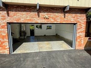 376 Caprino Way, Unit Home B in San Carlos, CA - Building Photo - Building Photo