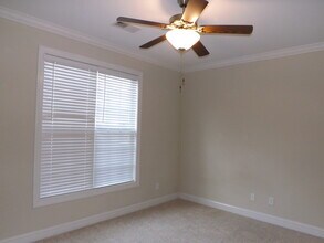 212 Fountainhead Ln, Unit 103 in Fayetteville, NC - Building Photo - Building Photo